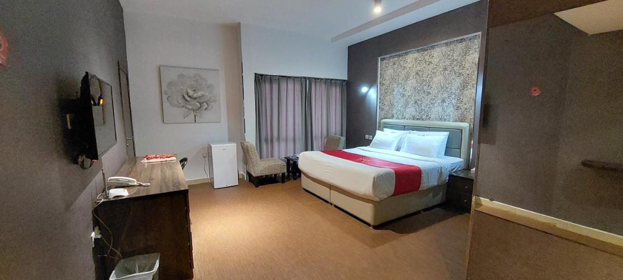 Eman House Aparthotel Salalah Exterior photo