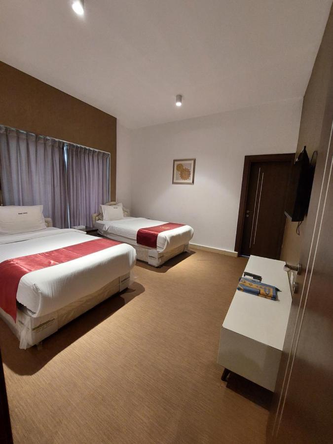 Eman House Aparthotel Salalah Exterior photo